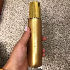 Fenty Beauty Body Lava in Trophy Wife